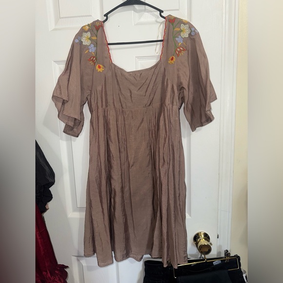 Umgee Brown Dress with Floral Embroidery - Picture 6 of 7